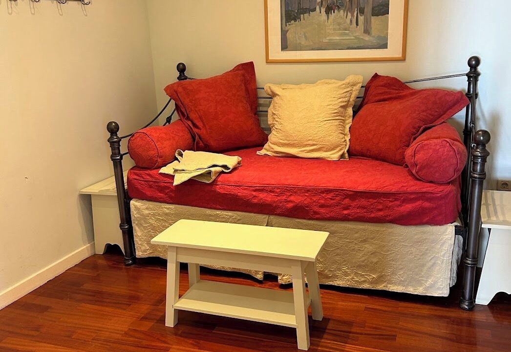 Photo of Livingroom in Pile