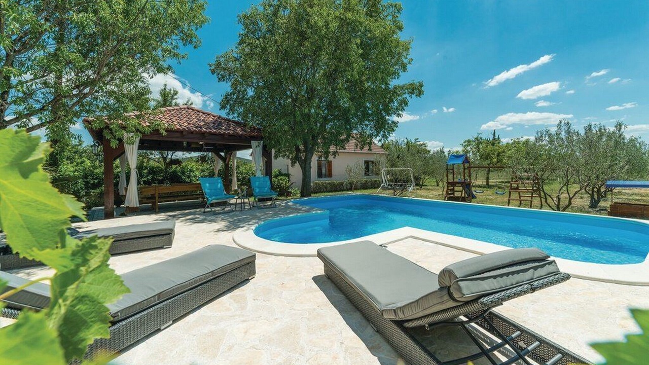 Photo of Outdoor in Drnis