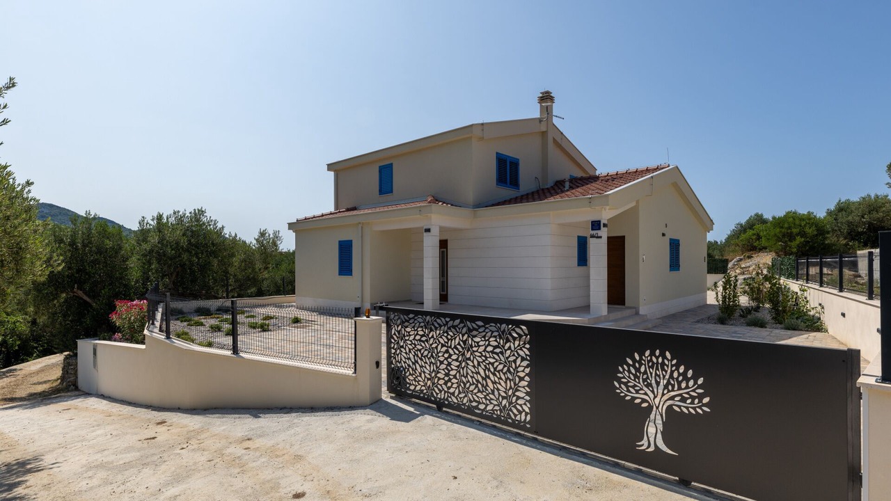 Photo of Outdoor in Kremena