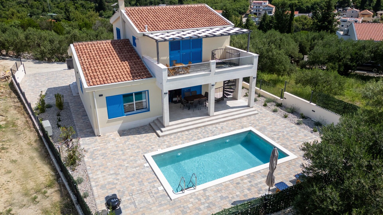 Photo of Outdoor in Kremena
