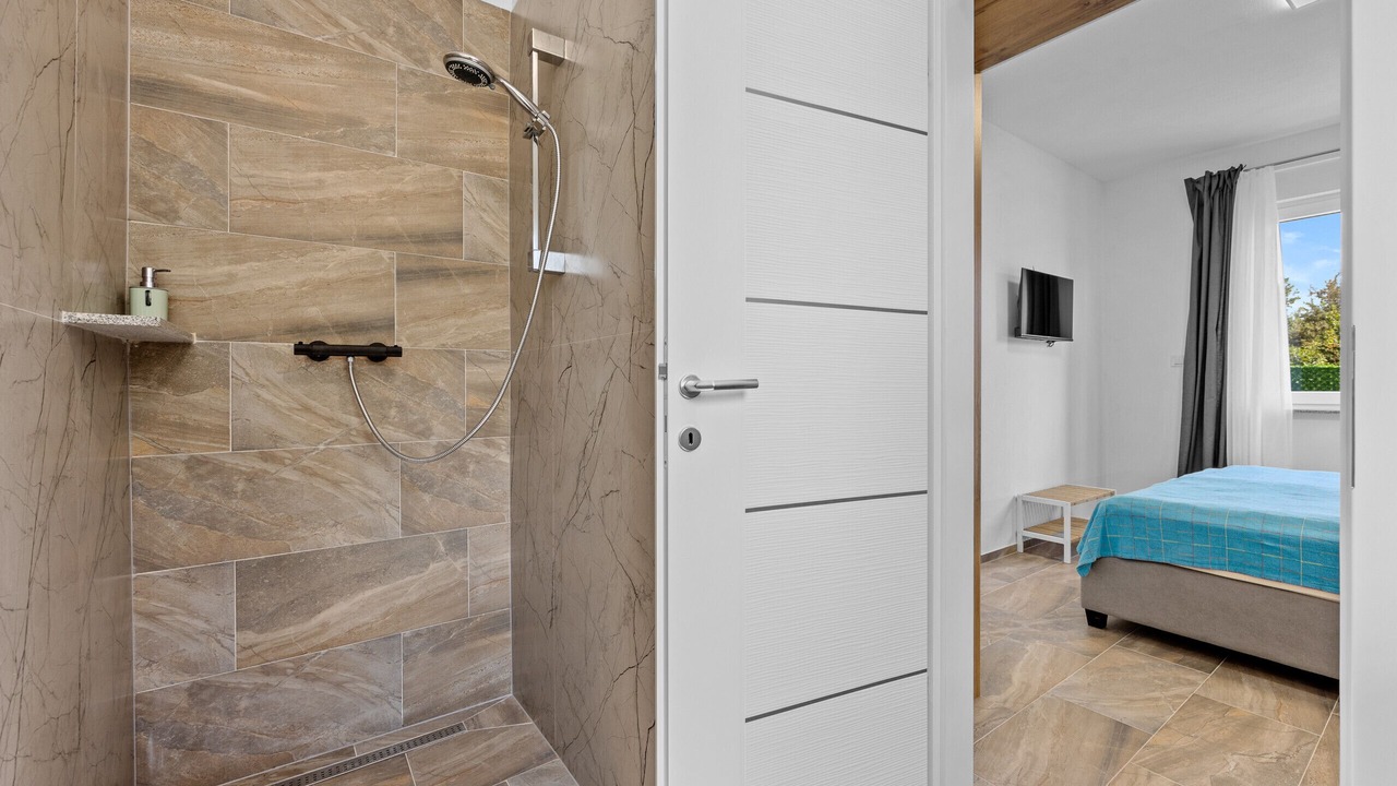 Photo of Bathroom in Loborika