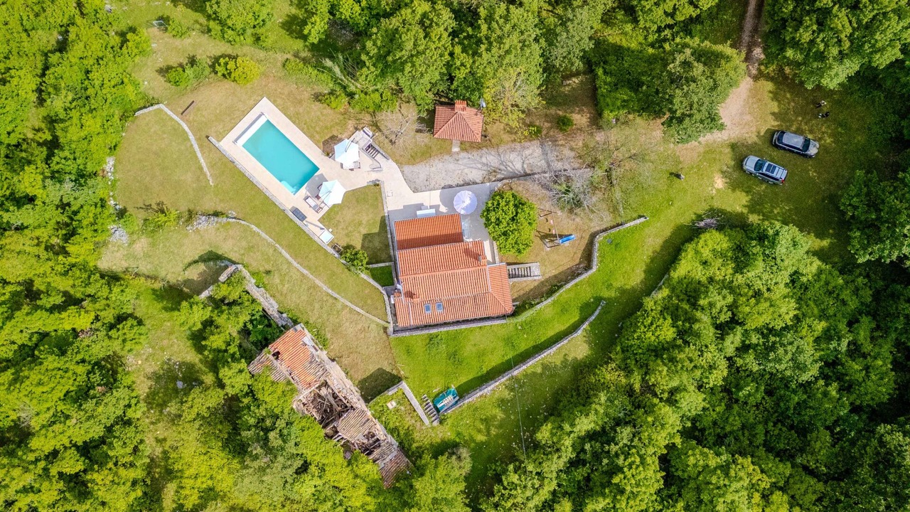 Photo of Outdoor in Sucici