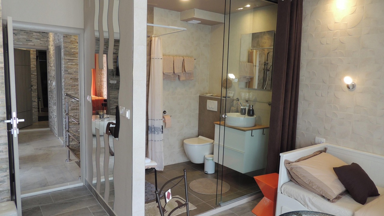 Photo of Bathroom in Vantacici