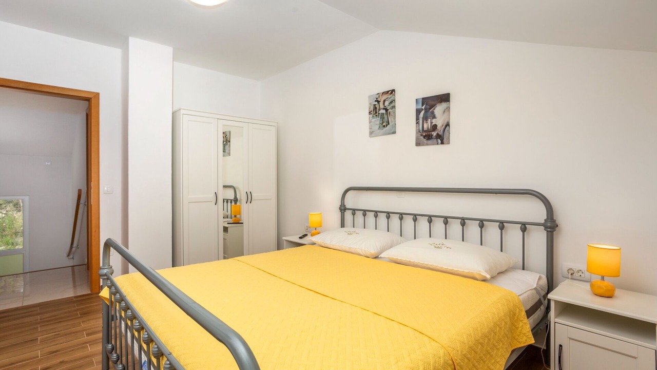 Photo of Bedroom in Risika