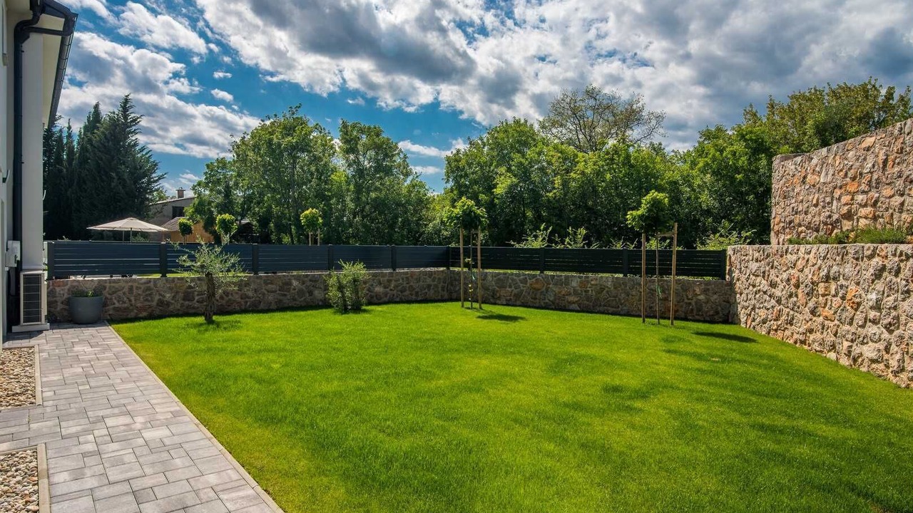 Photo of Outdoor in Kornic