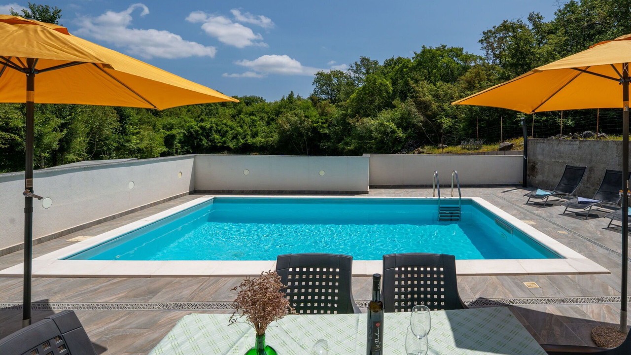 Photo of Outdoor in Gabonjin