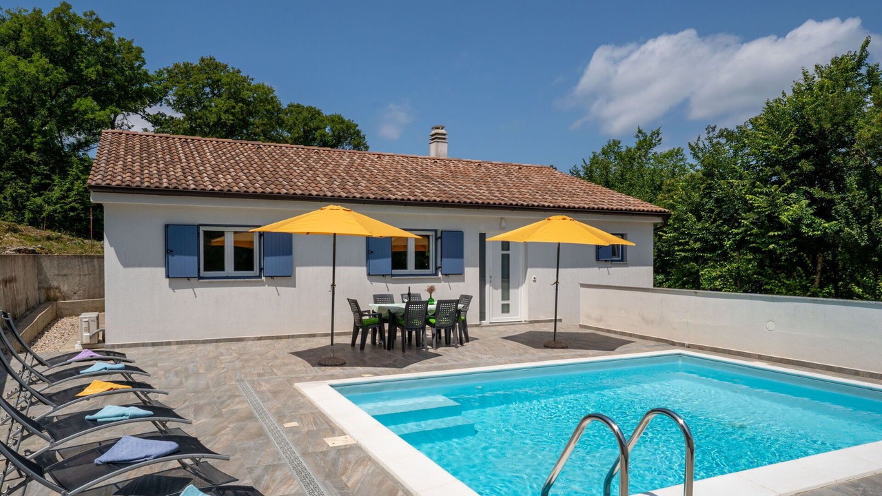 Photo of Outdoor in Gabonjin