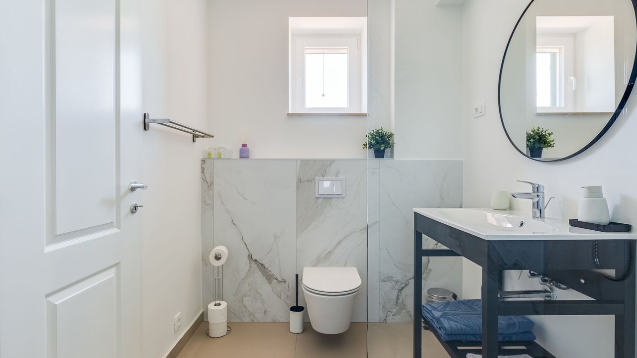 Photo of Bathroom in Garjak