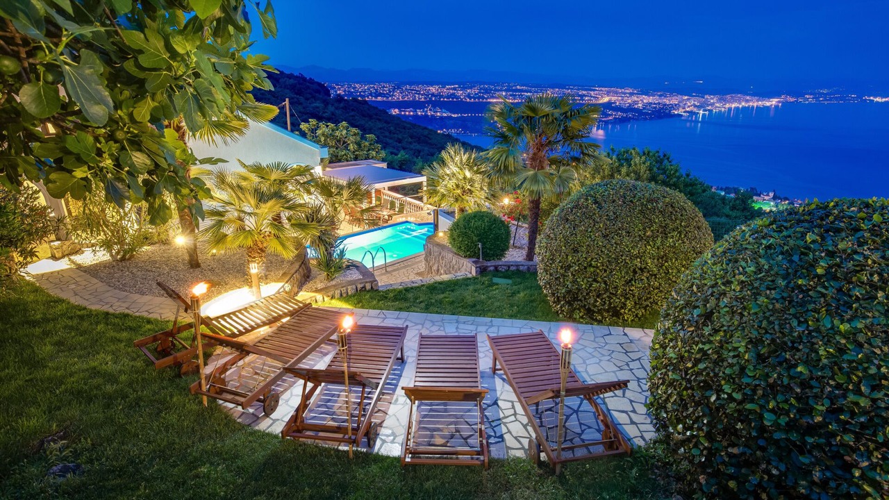 Photo of Outdoor in Sarsoni
