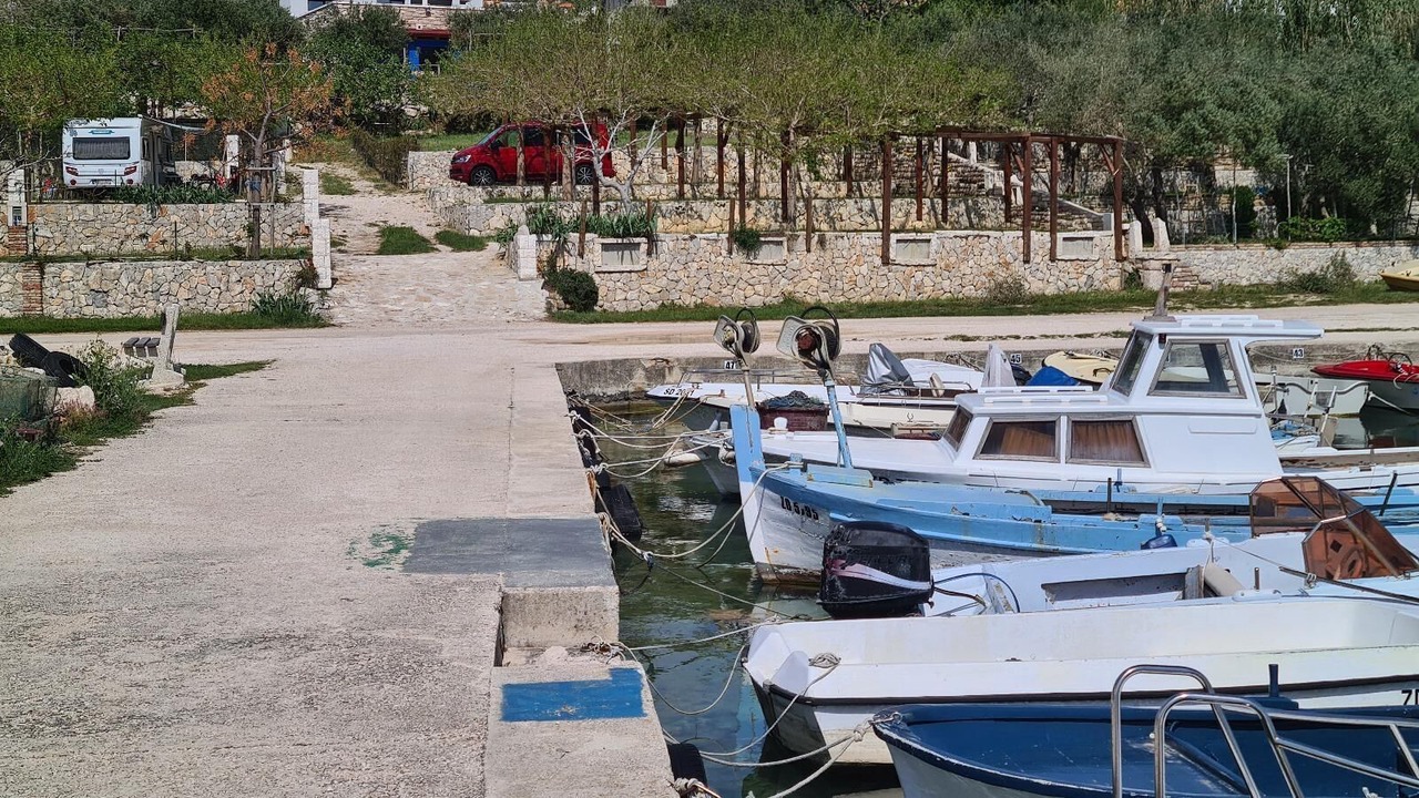 Photo of Outdoor in Rtina