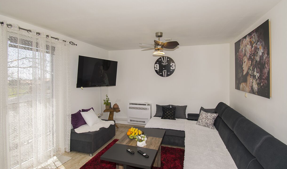 Photo of Livingroom in Jursici