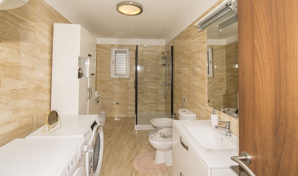 Photo of Bathroom in Jursici