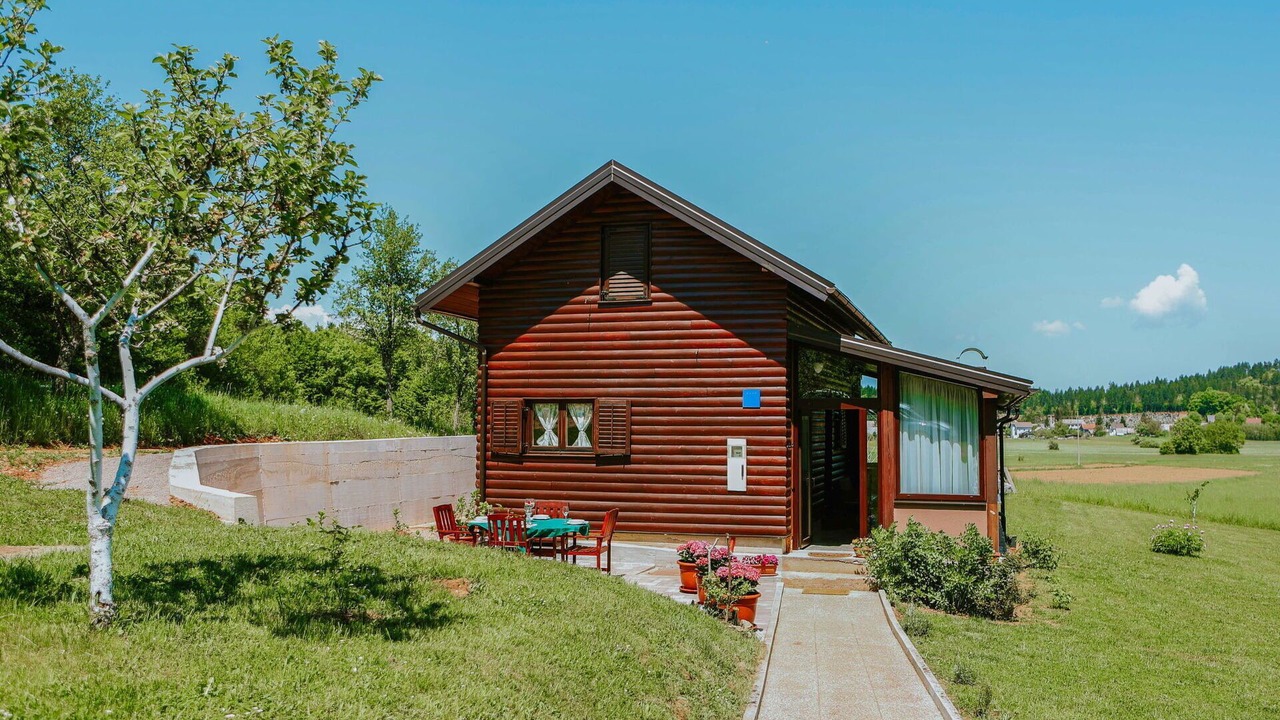 Photo of Outdoor in Perusic