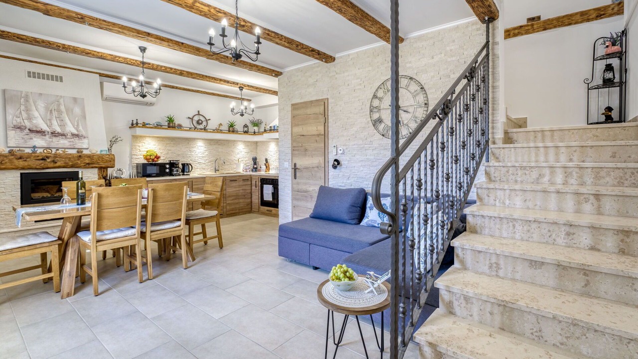 Photo of Patio Balcony in Smrika