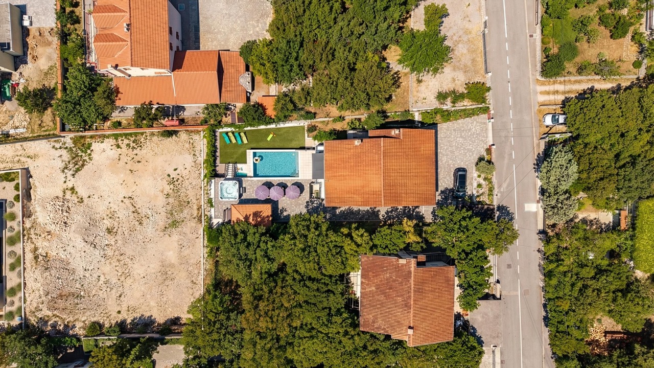 Photo of Outdoor in Smrika
