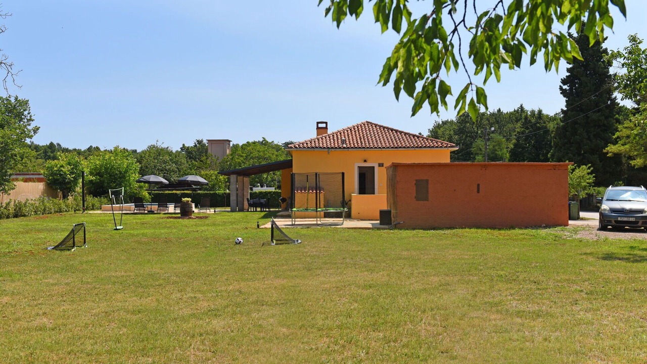 Photo of Others in Snasici