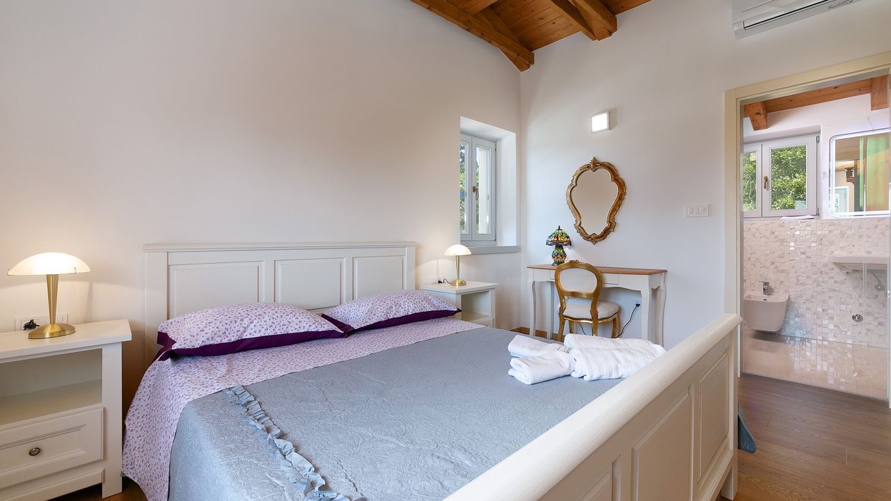 Photo of Bedroom in Funtana