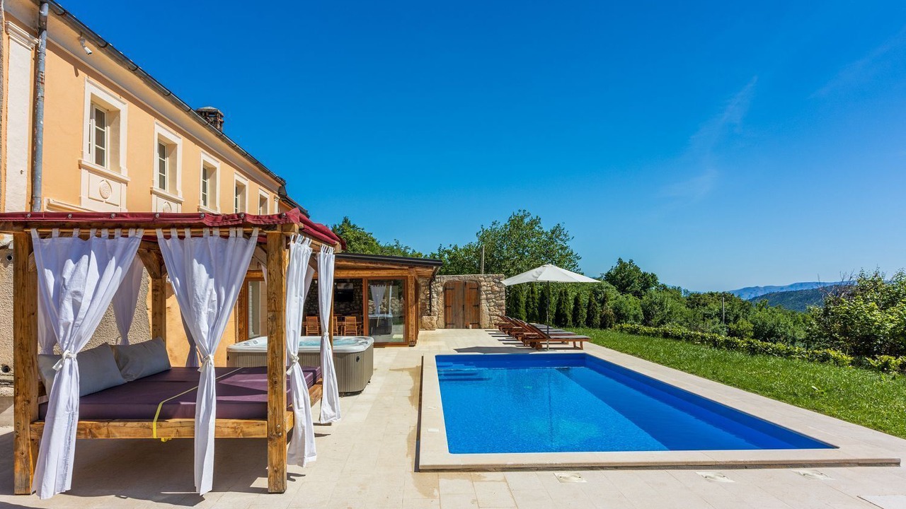 Photo of Outdoor in Bribir