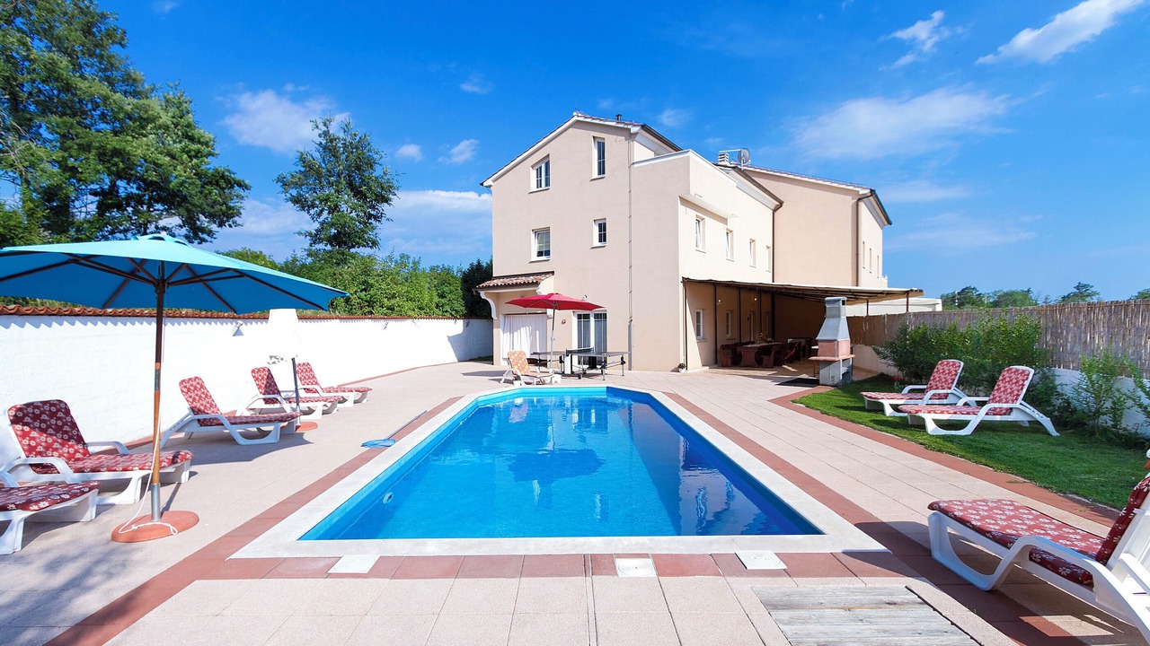 Photo of Outdoor in Cere