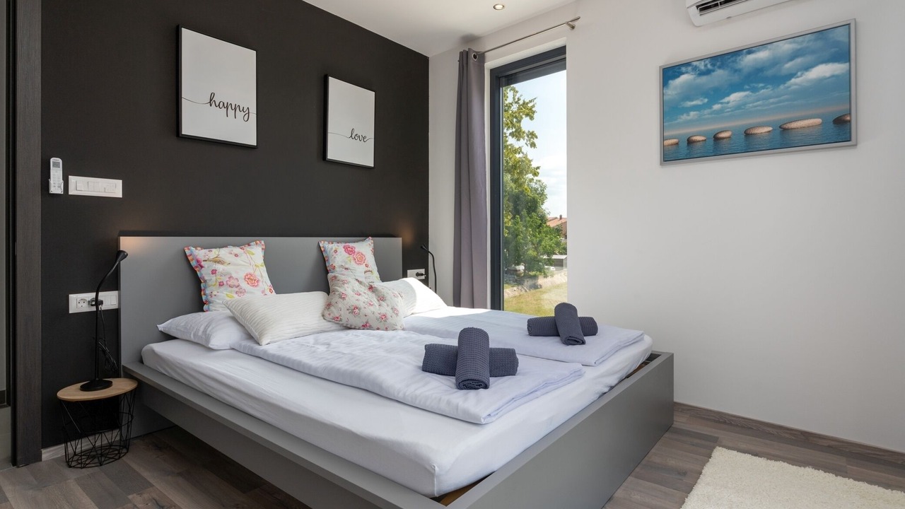 Photo of Bedroom in Funtana