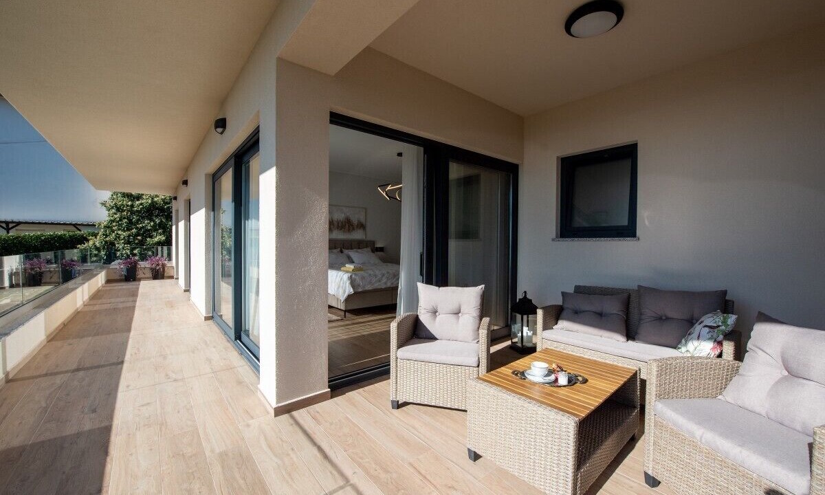 Photo of Patio Balcony in Sarsoni