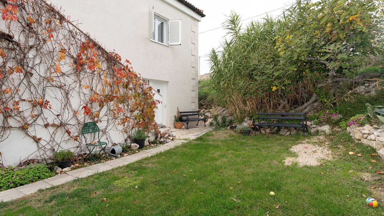 Photo of Outdoor in Rtina
