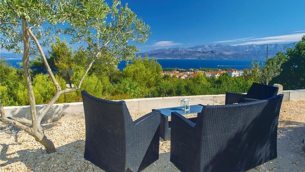 Photo of Outdoor in Supetar