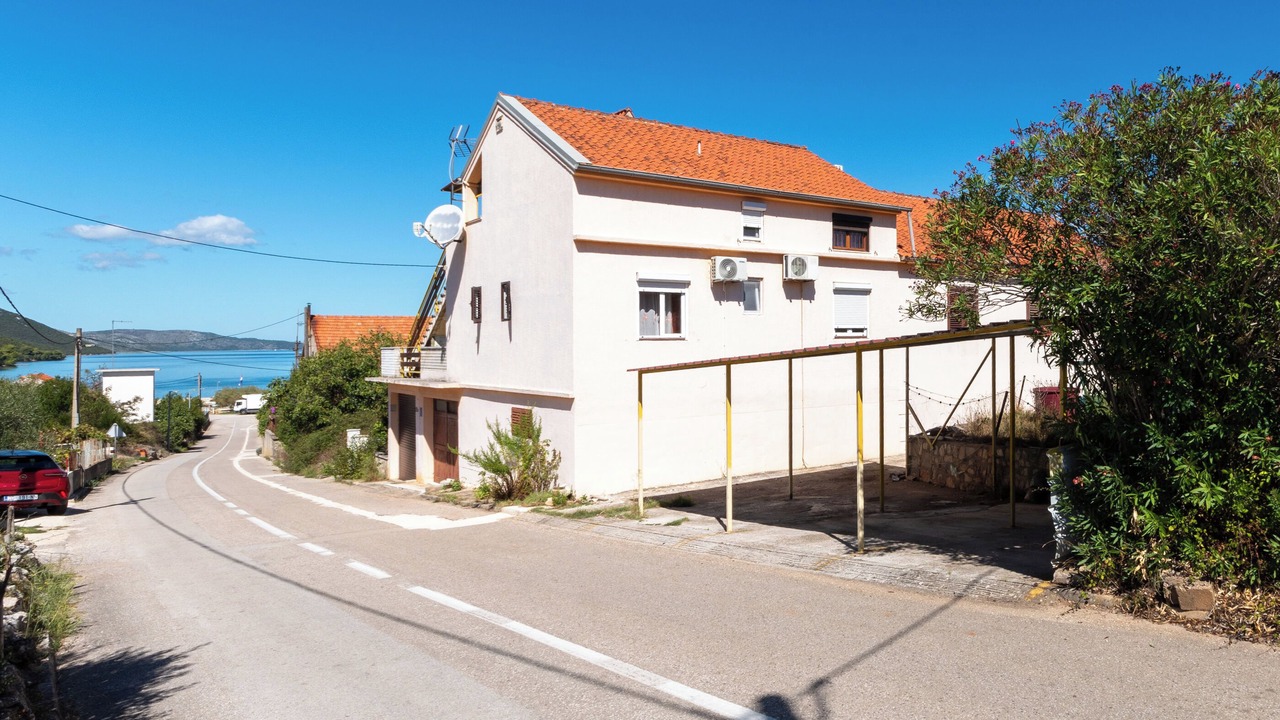Photo of Outdoor in Luka