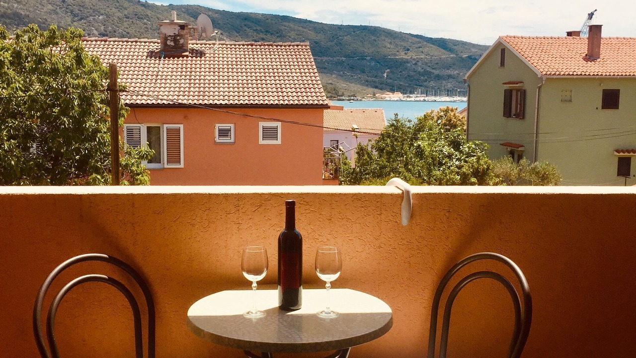 Photo of Outdoor in Cres