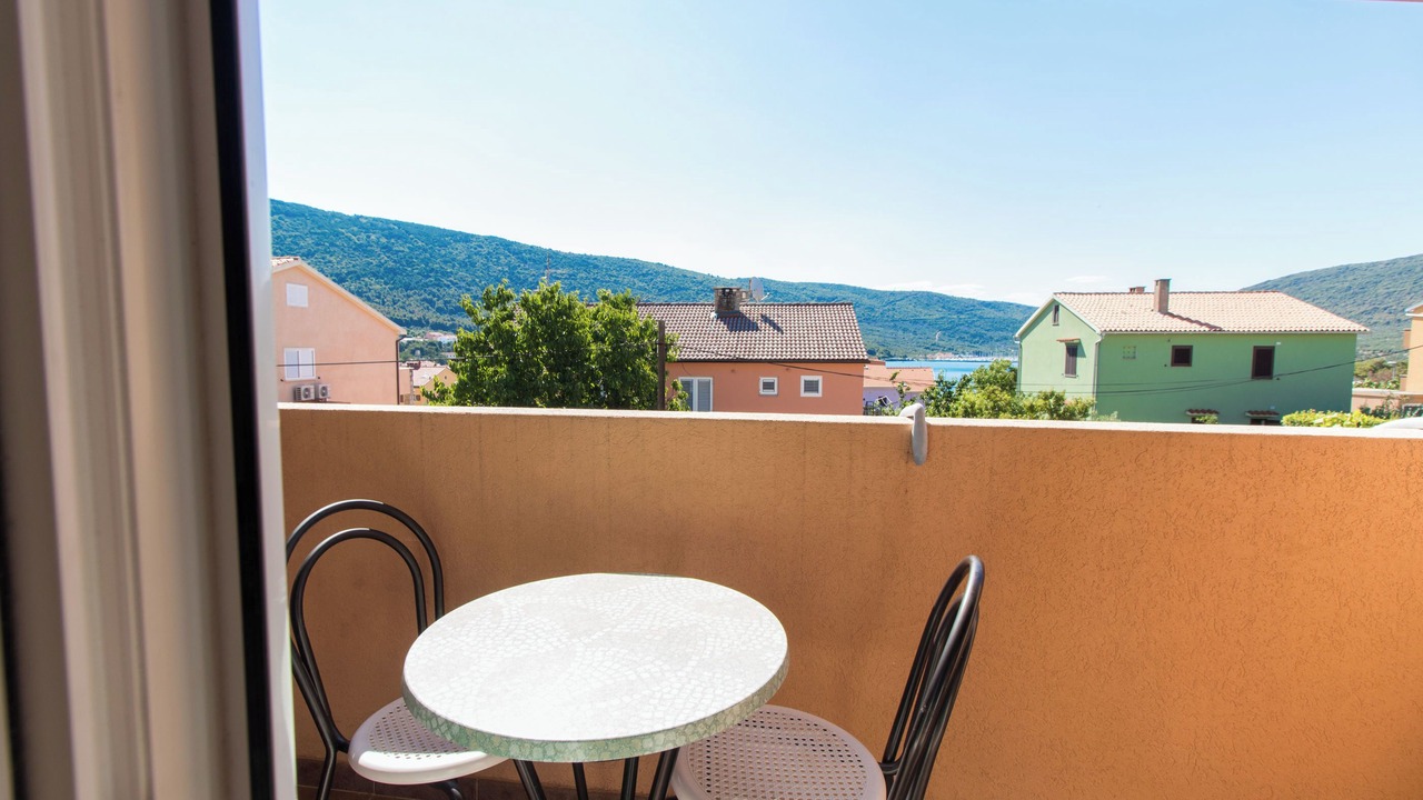 Photo of Outdoor in Cres