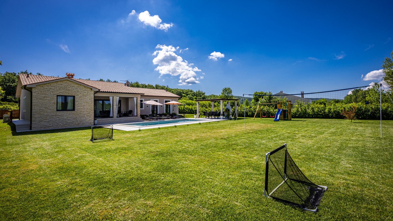 Photo of Outdoor in Kapelica