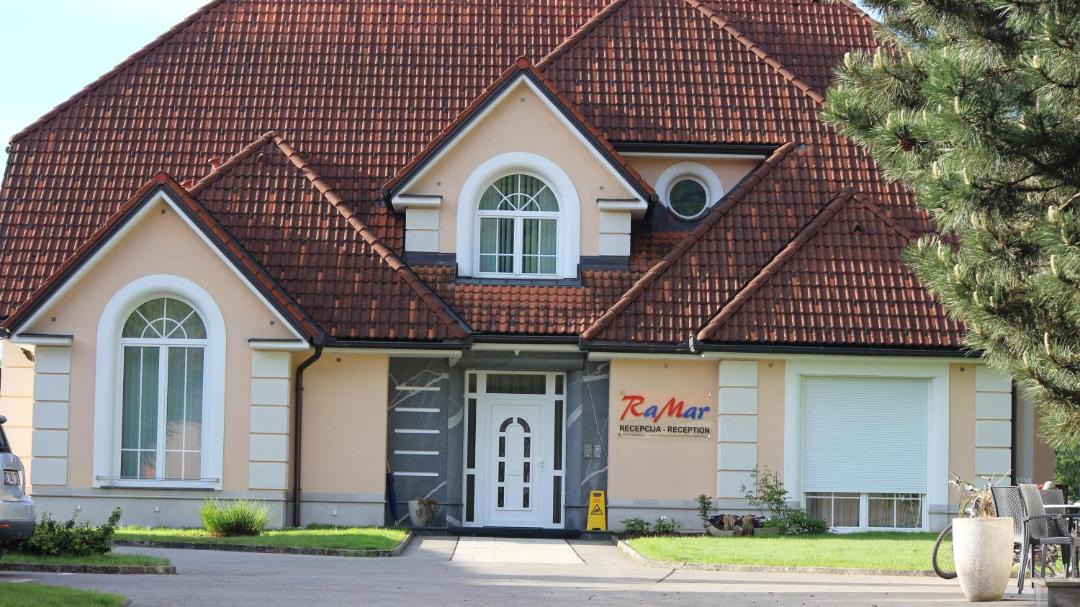 Photo of Others in Straza