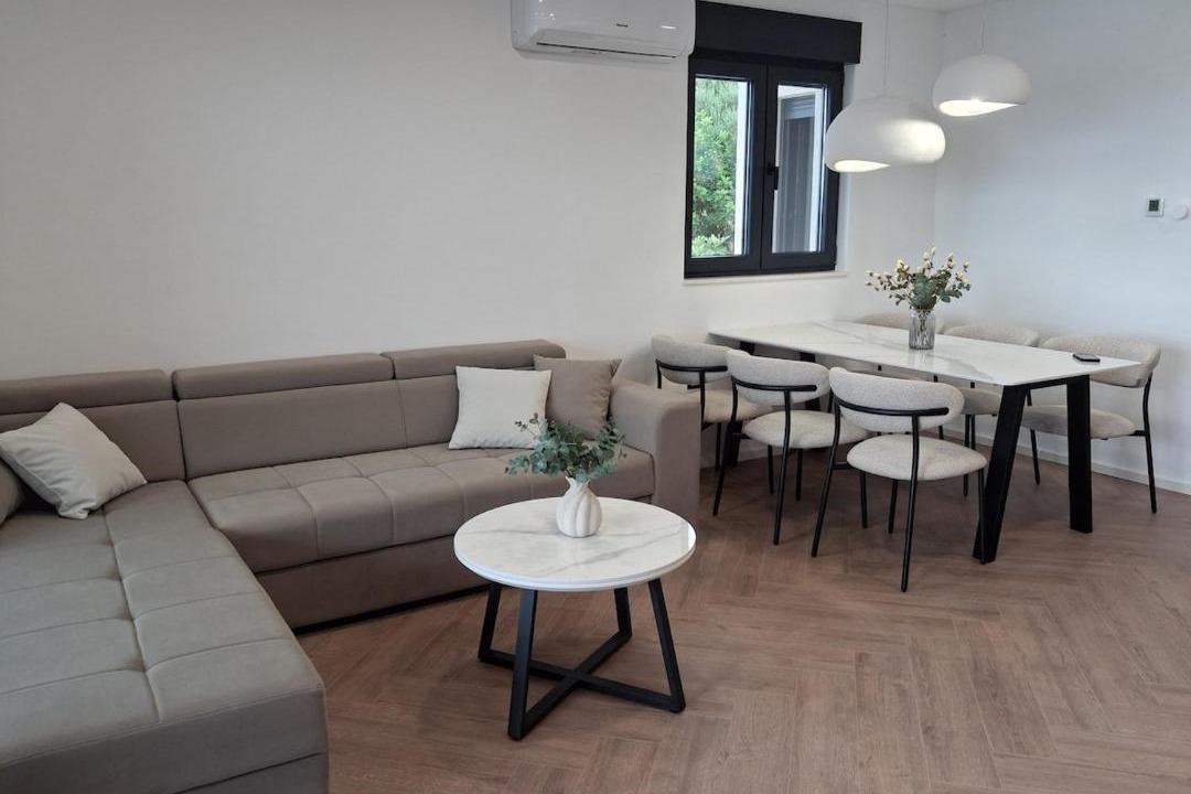 Photo of Livingroom in Bratus