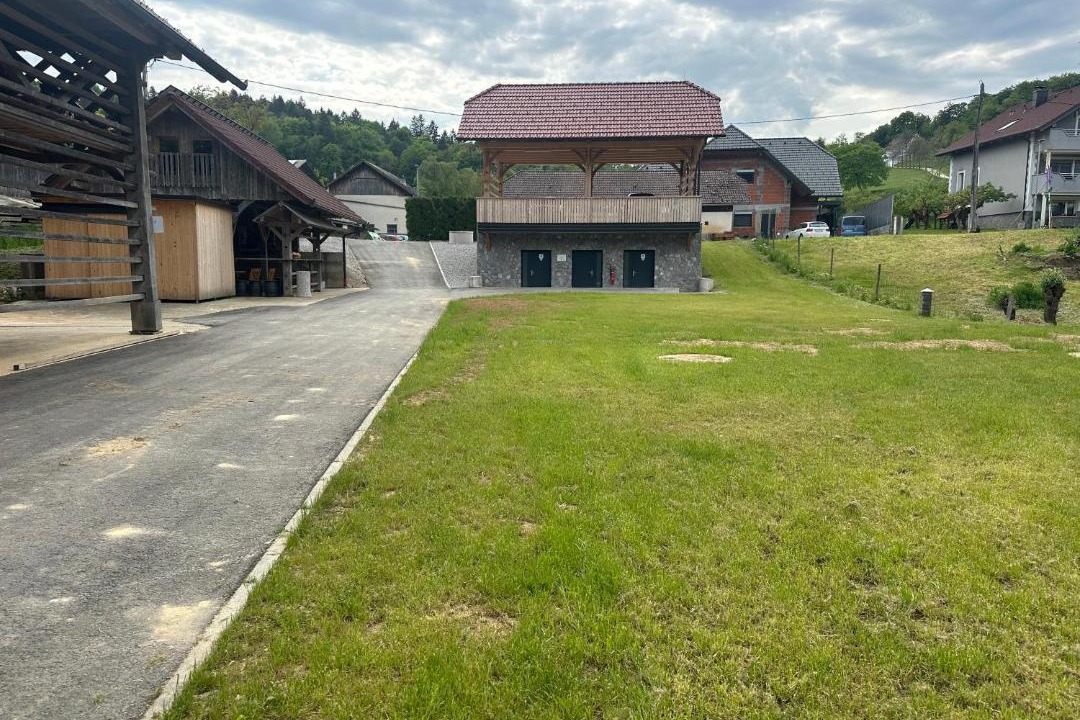 Photo of Others in Bostanj