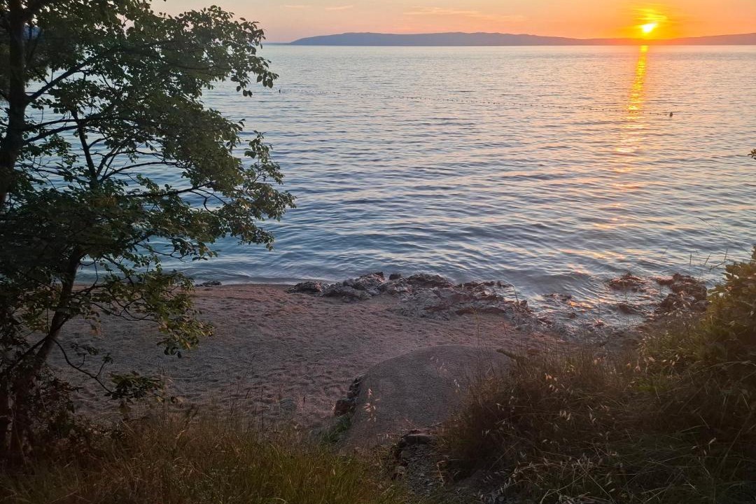 Photo of Others in Cres