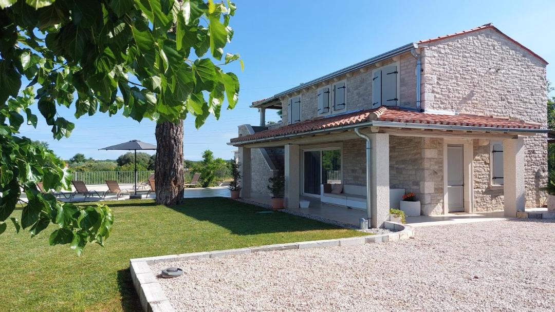 Photo of Others in Radini