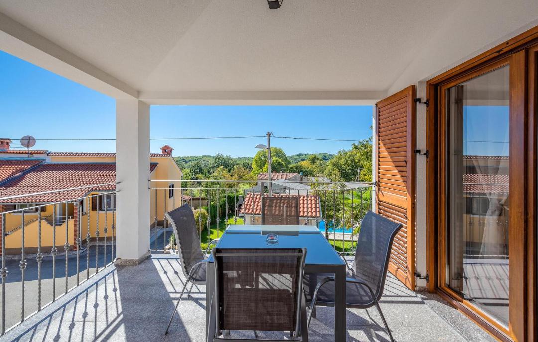 Photo of Patio Balcony in Lindar