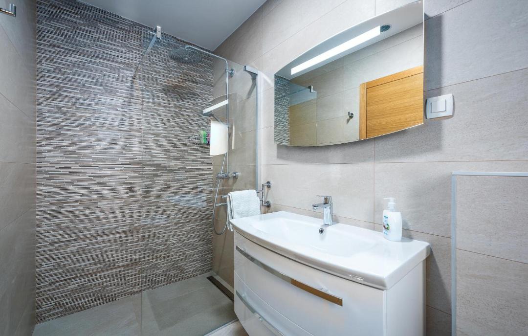 Photo of Bathroom in Lindar