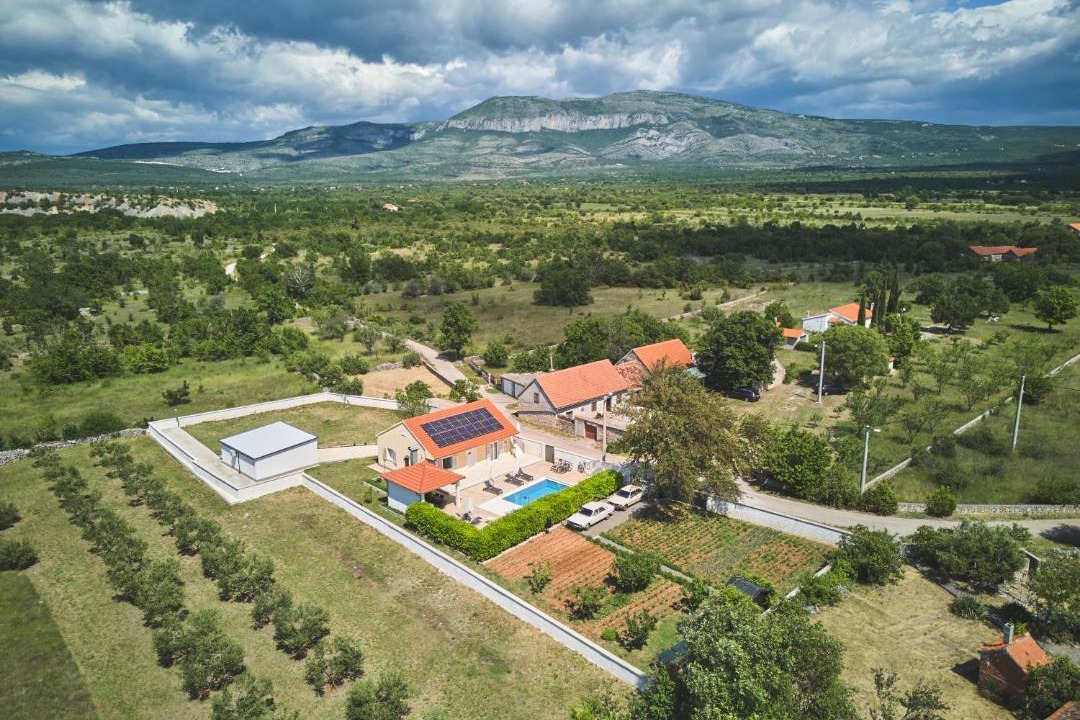 Photo of Others in Razvode