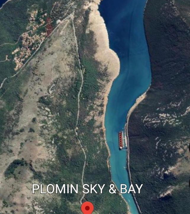 Photo of Others in Plomin