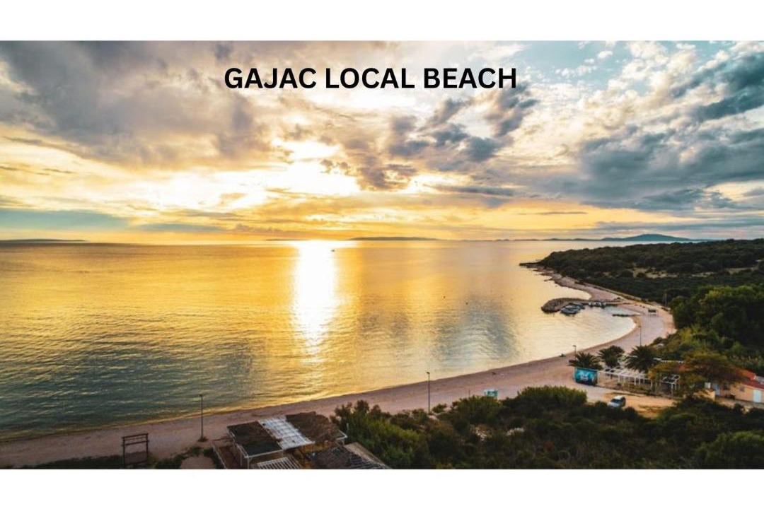 Photo of Others in Gajac