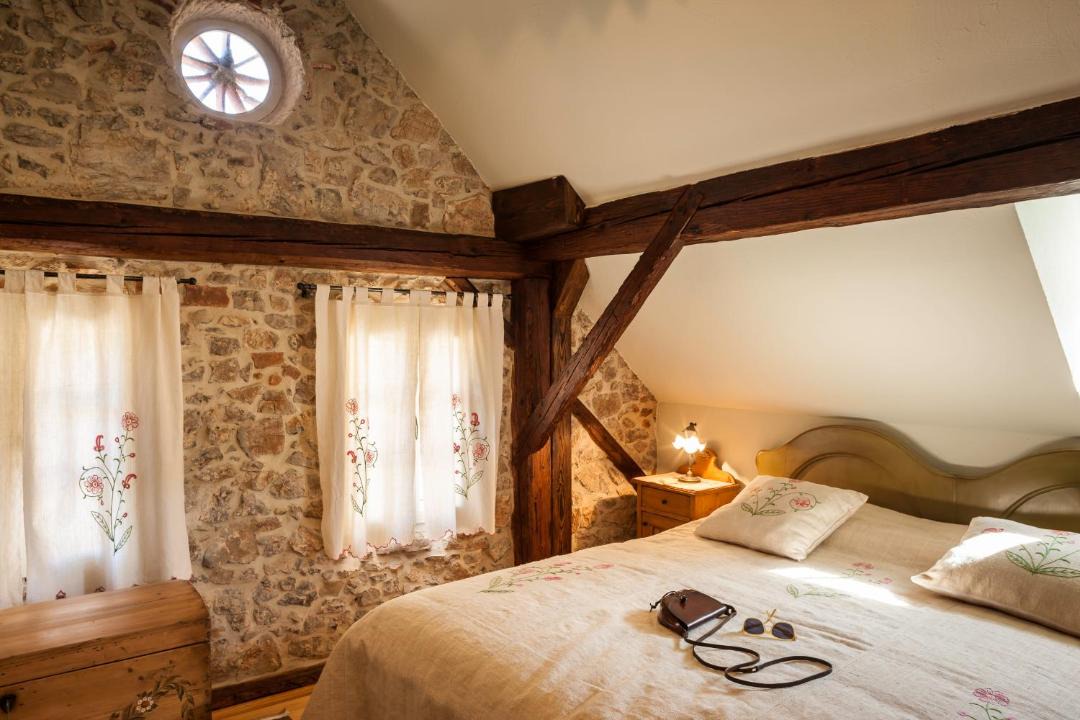 Photo of Bedroom in Semic