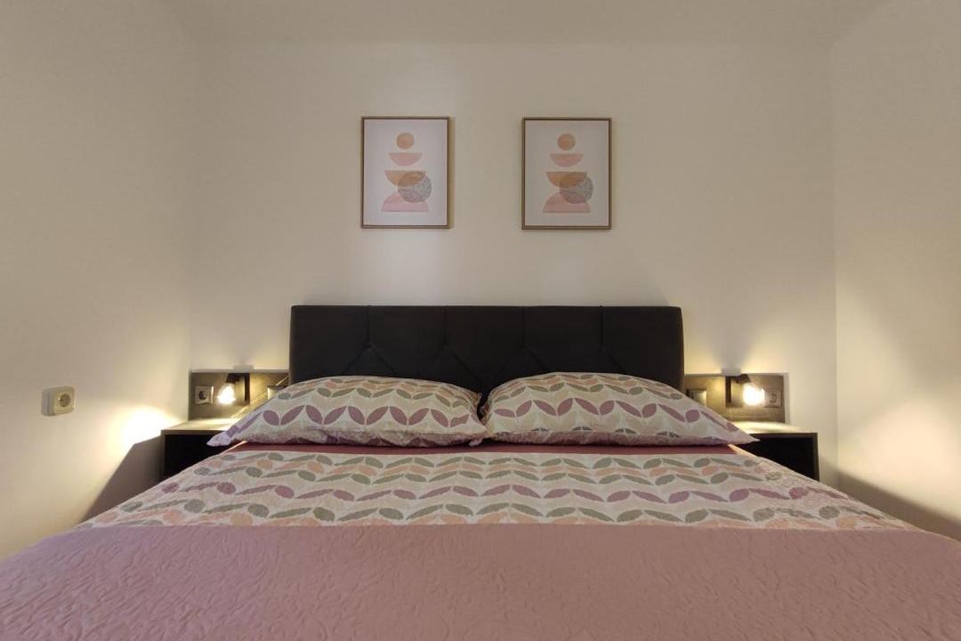 Photo of Bedroom in Vir