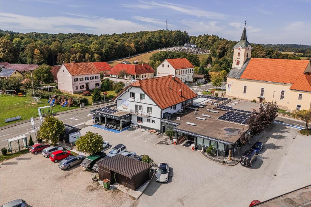 Photo of Others in Trnovska