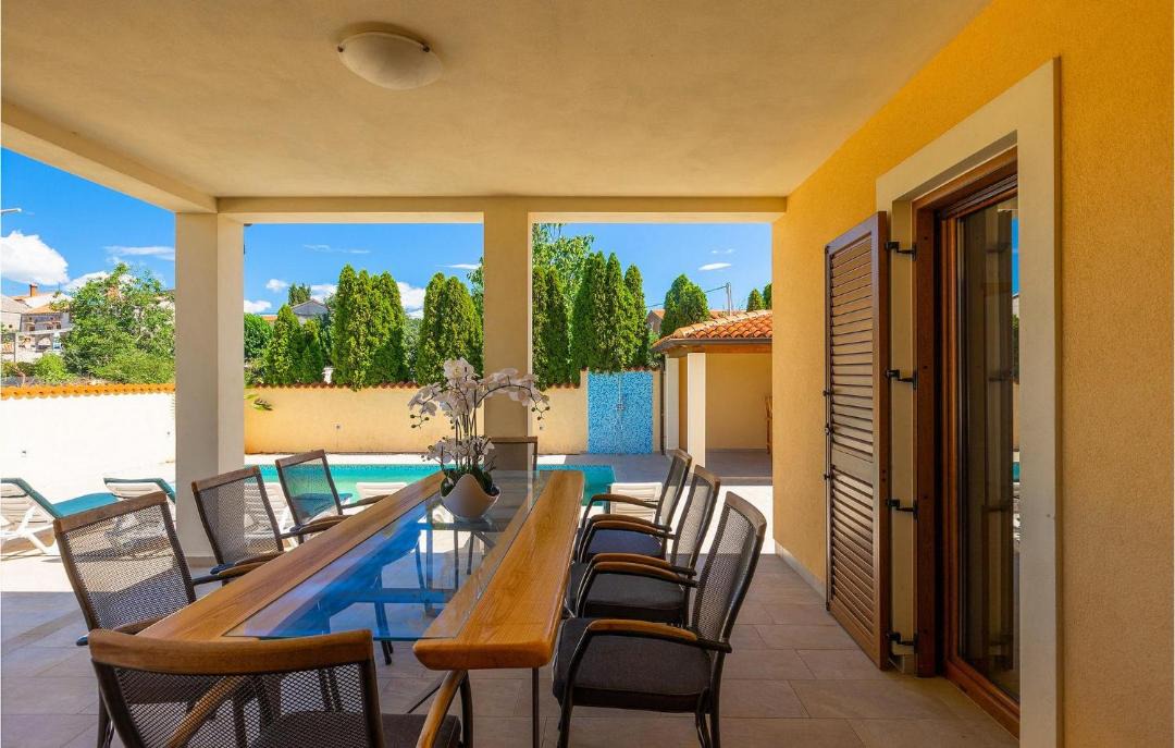 Photo of Patio Balcony in Segotici