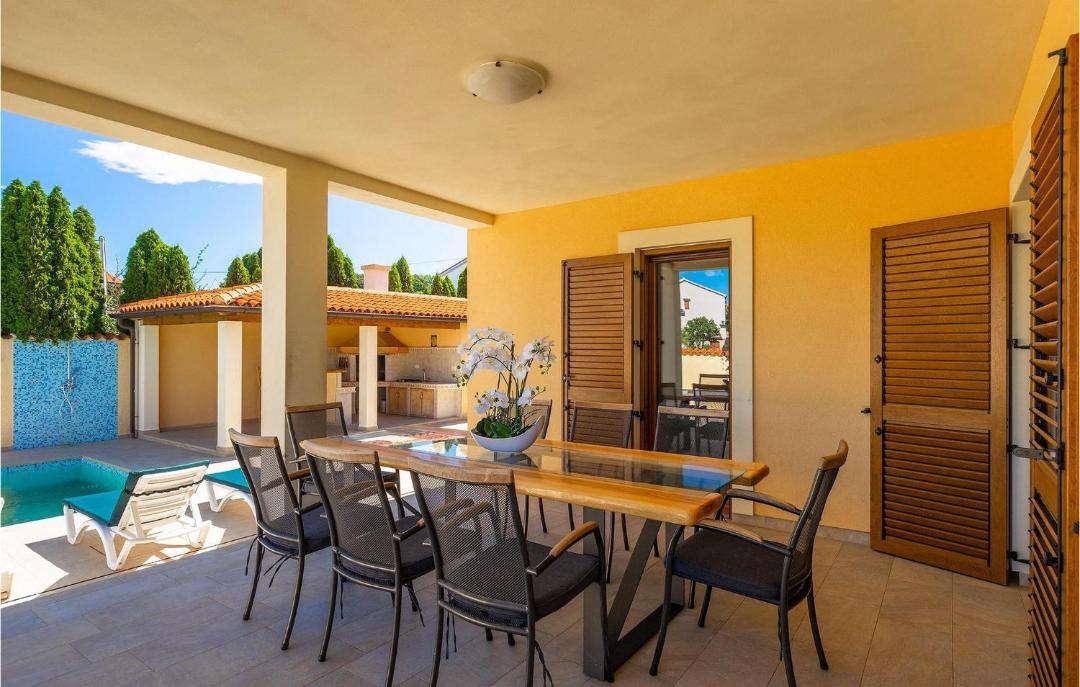 Photo of Patio Balcony in Segotici