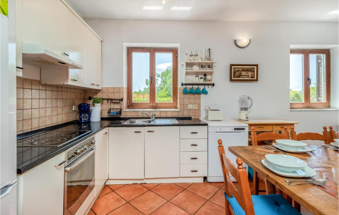 Photo of Kitchen in Gabonjin