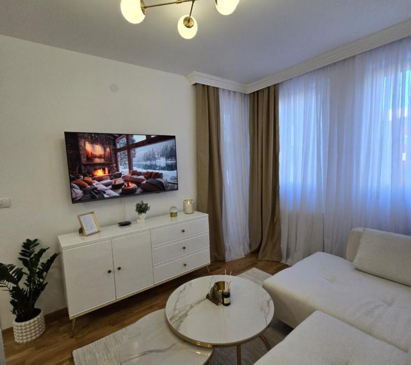 Photo of Livingroom in Pale