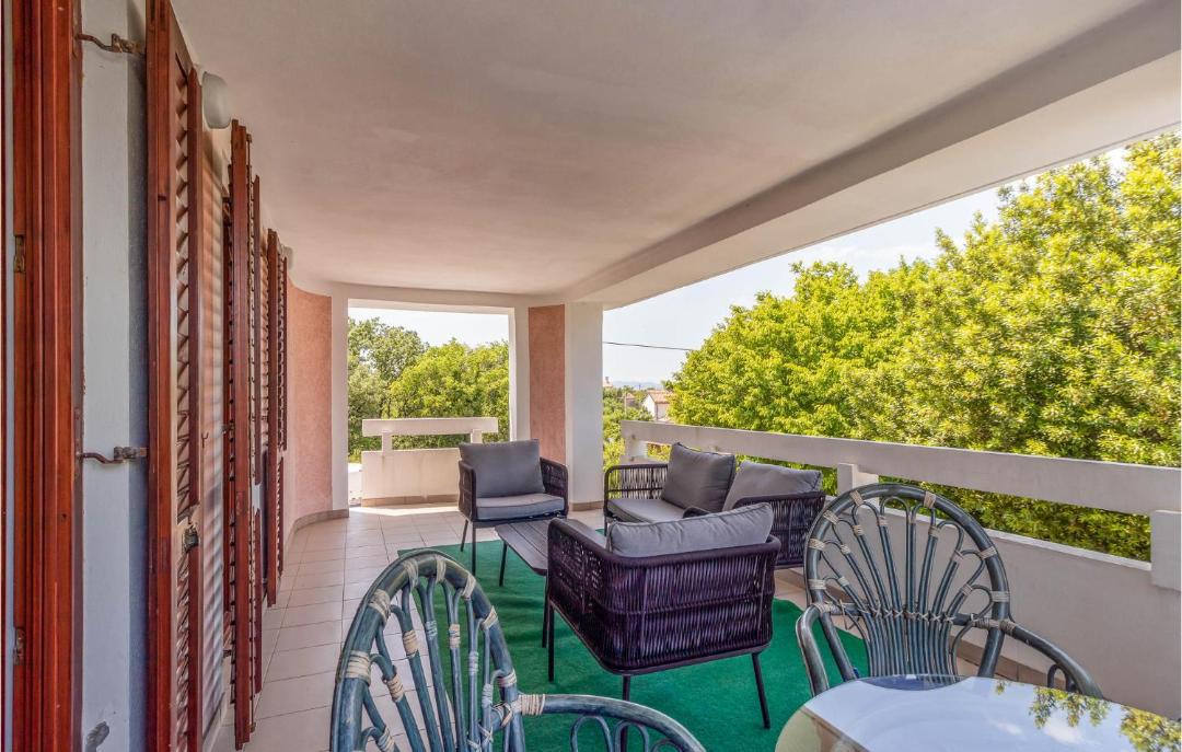 Photo of Patio Balcony in Gabonjin