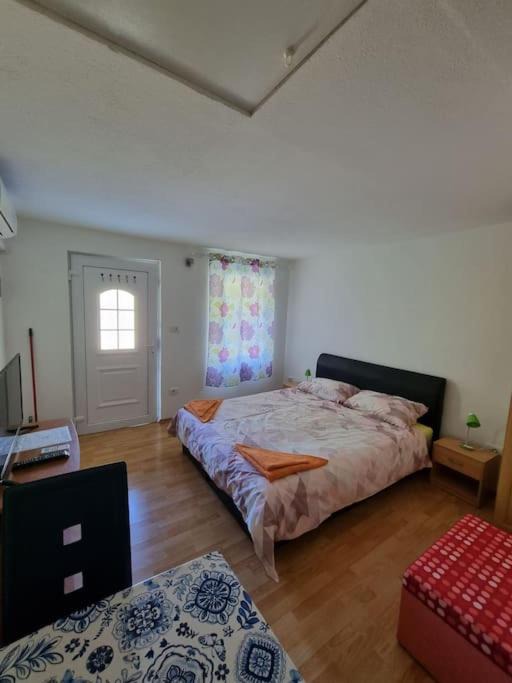 Photo of Bedroom in Kambresko